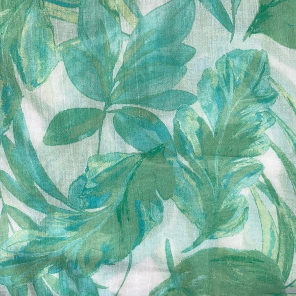 Christian Siriano Sleeveless Green Top With Plant Print Size Medium - Picture 7 of 8